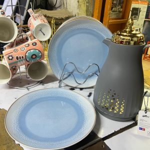 6 pcs blue ceramic plates set with mugs and flask