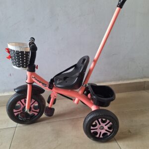 KIDS TRICYCLE. Tricycle With Push Handle.