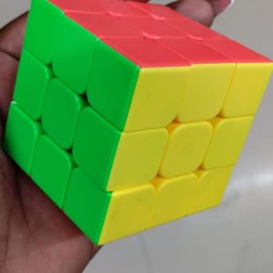Rubik’s Magic Speed Cube Game
